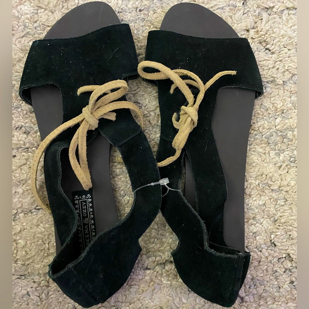 Deena & Ozzy black suede sandals NWOT